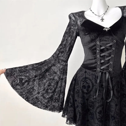 Y2K Black Velvet Short Dresses for Women Flare Sleeves Slim Waist Lace-up A-line Birthday Party Dress Gothic Halloween Vestidos
