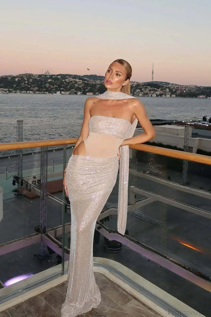 Glamorous Rhinestone Tulle Paneled Strapless Evening Dress